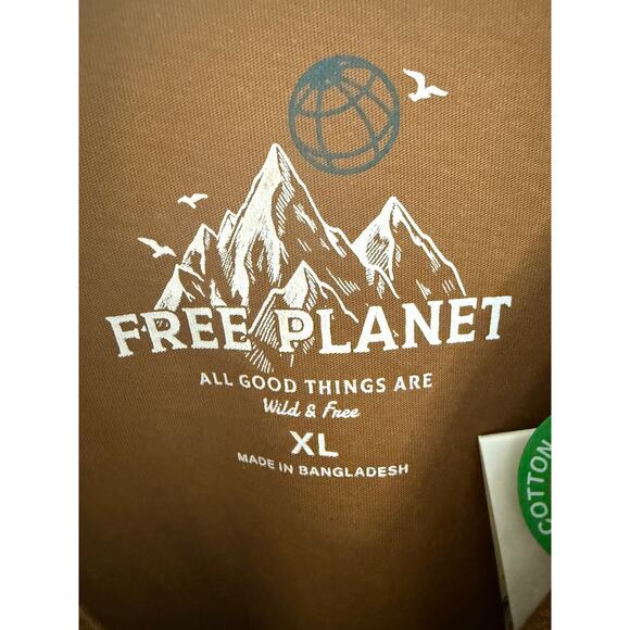 Free Planet XL Graphic “Every Day Is a New Adventure” Organic Cotton T-Shirt - Picture 3 of 5